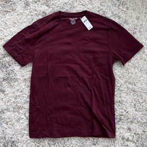 NWT Banana Republic Basic Tee